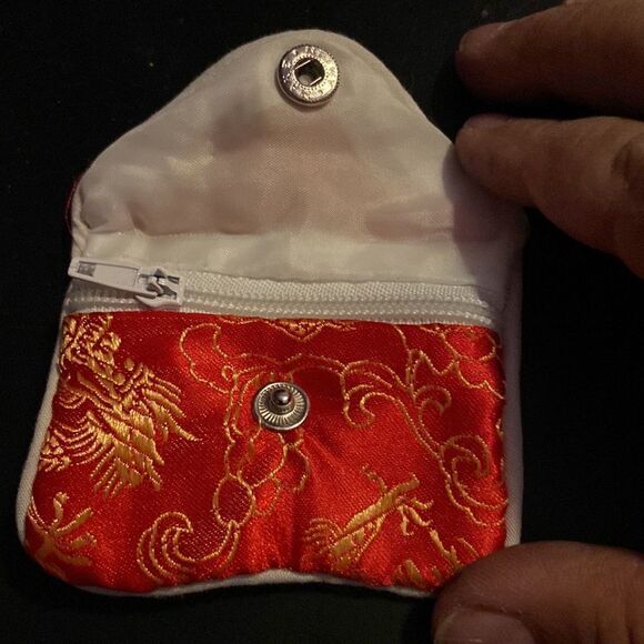 Gold Tone Ice Skate Pins Set with Tie Tack Backs Winter Sports Lapel Pins - Picture 4 of 4